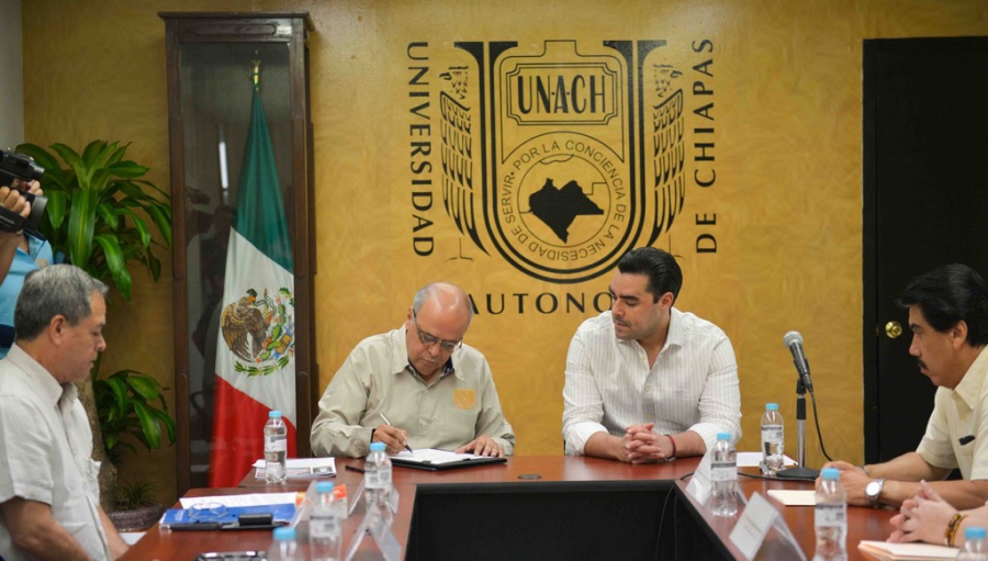 Acuerdan UNACH e ISSTECH trabajar en el fortalecimiento de las capacidades de los egresados de la carrera de medicina