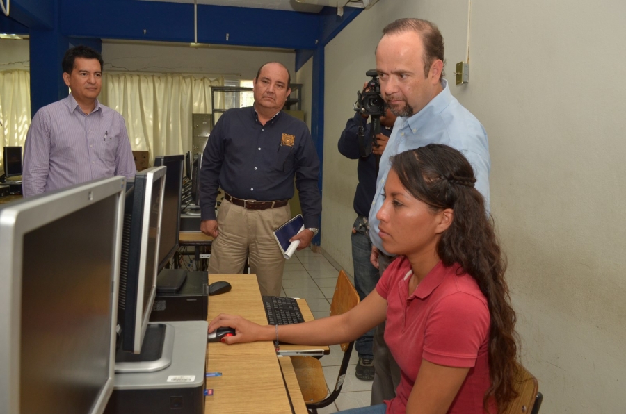 Anuncia rector de la UNACH construcción de nuevo edificio en la Facultad de Humanidades, Campus VI