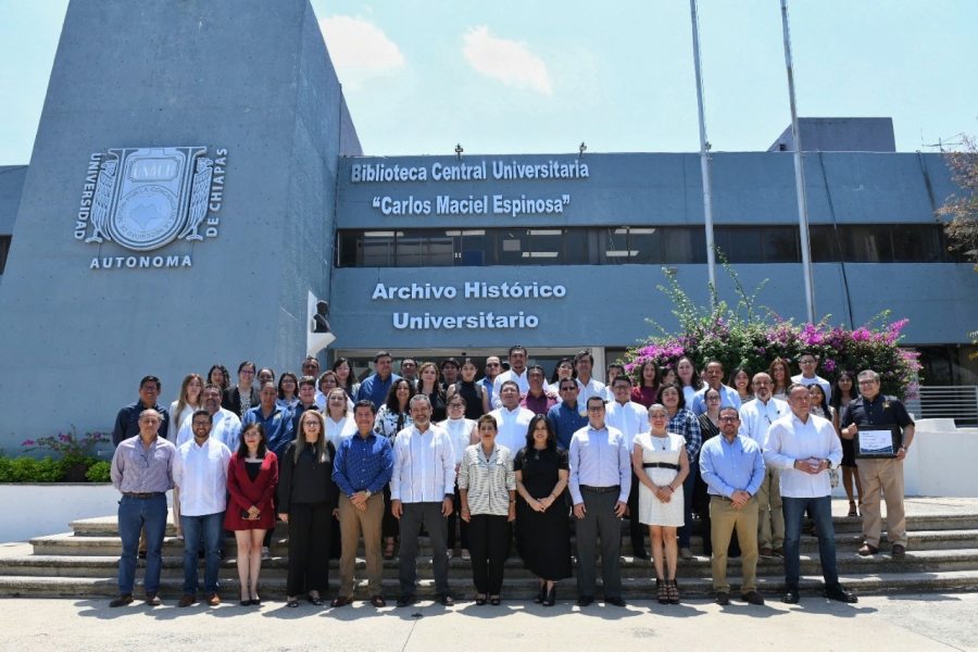 Recibe acreditación nacional licenciatura en Derecho que imparte el Instituto de Investigaciones Jurídicas de la UNACH