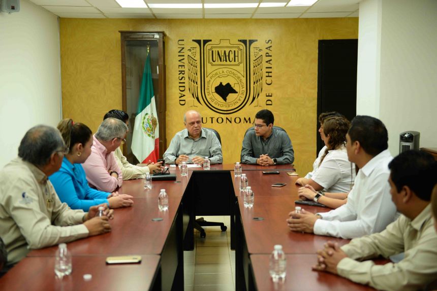 Reconocen a nivel nacional a estudiante de medicina de la UNACH
