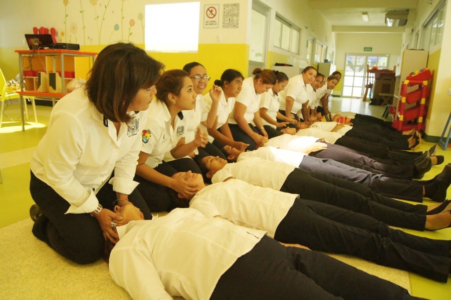 Capacitan al personal de la Estancia Infantil para Hijos de Estudiantes de la UNACH en la prevención de riesgos ante contingencias