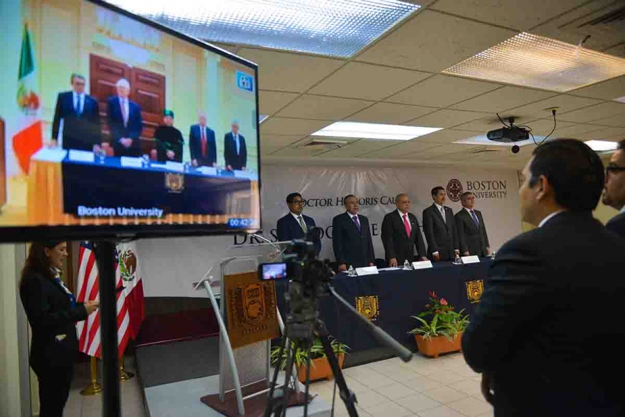 Entrega UNACH el Doctorado Honoris Causa al Premio Nobel de Física Sheldon Lee Glashow