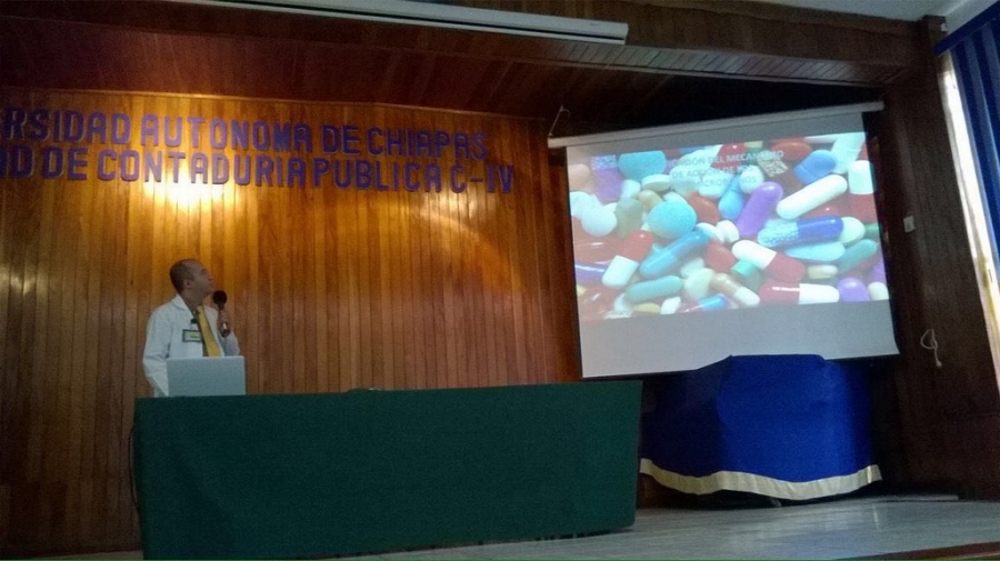 Impartió UNACH el Taller sobre el uso de antibióticos