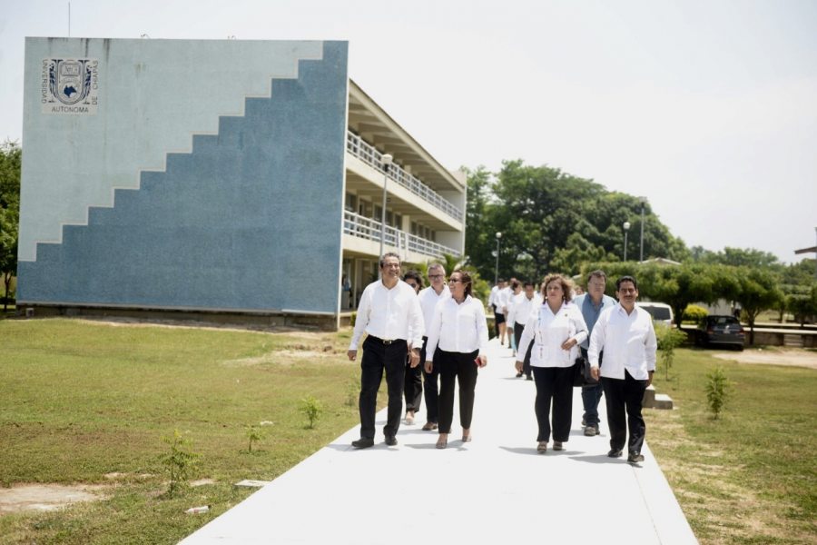 Rinden informe en  la Escuela de  Ciencias y Procesos Agroindustriales, Istmo - Costa, Campus IX