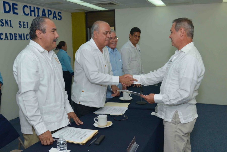 Reconoce UNACH a investigadores que por su calidad trascienden a nivel estatal y nacional