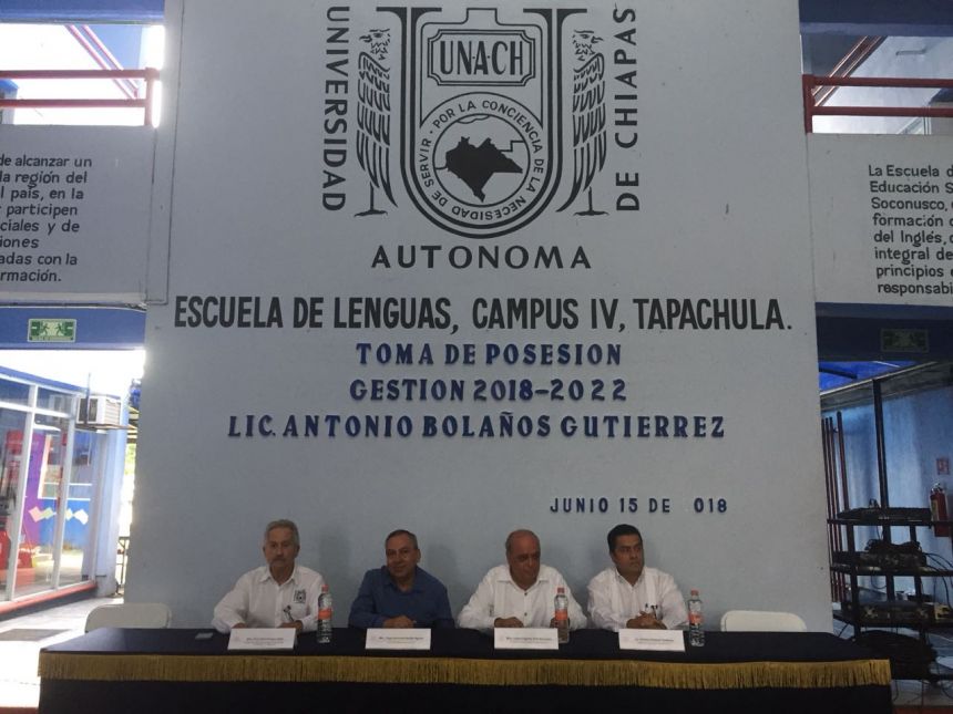 Dan  posesión a nuevos directores del Campus IV de la UNACH
