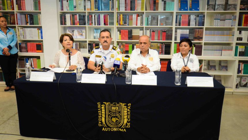 Es UNACH líder en la oferta de educación a distancia a internos de los penales