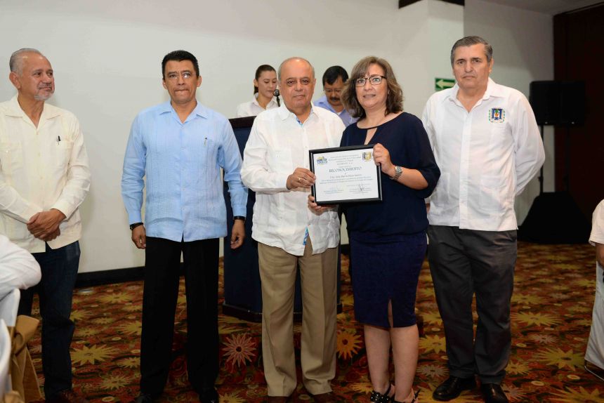 Celebra UNACH el Día del Médico Veterinario