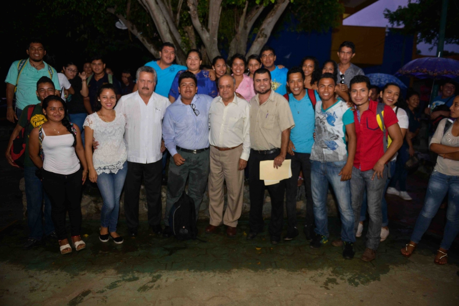 Presentan ante la comunidad universitaria a Martín Plascencia González como director de la Escuela de Humanidades, Campus IX