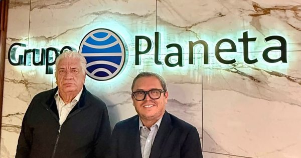 UNACH y Editorial Planeta concretan alianza para fortalecer la promoción de la lectura y la cultura