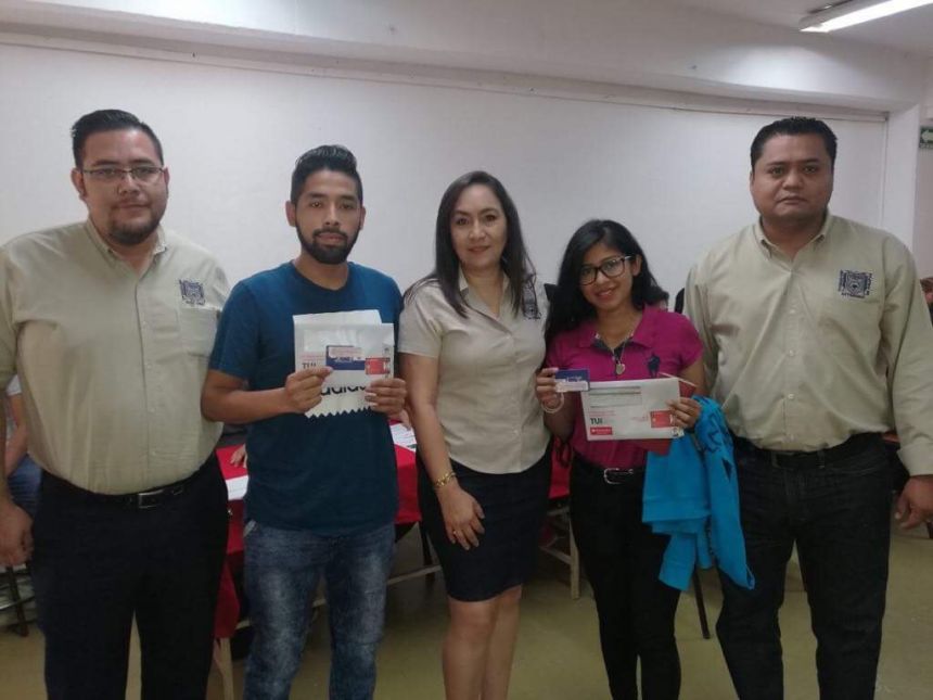 Entregan en la UNACH más de mil 400 Tarjetas Universitarias Inteligentes