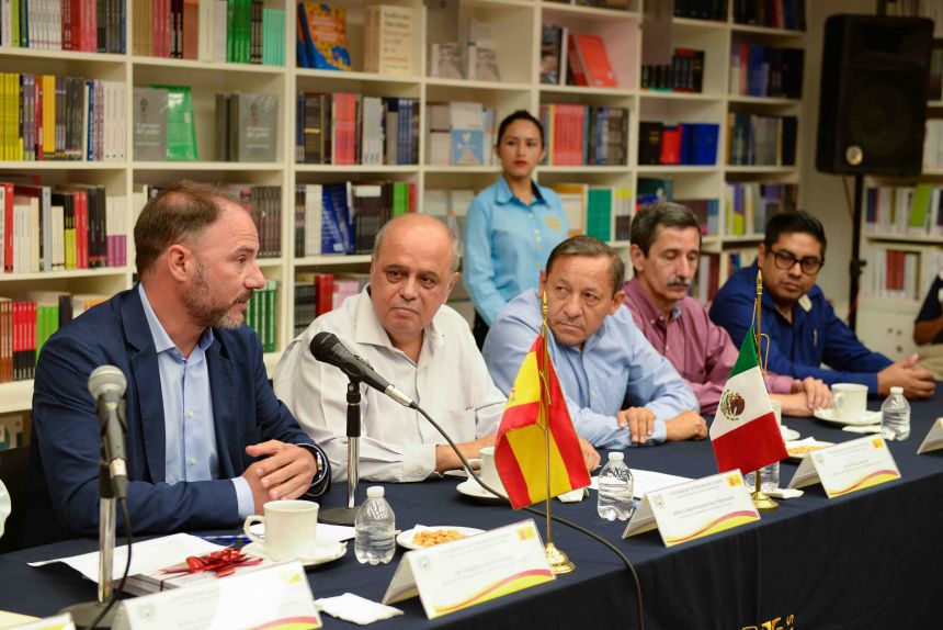 Fortalece UNACH vínculos de cooperación con España