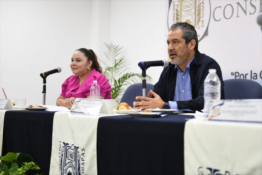 Aprueba Consejo Universitario de la UNACH de manera unánime el logotipo conmemorativo de los 50 años de fundación de la institución