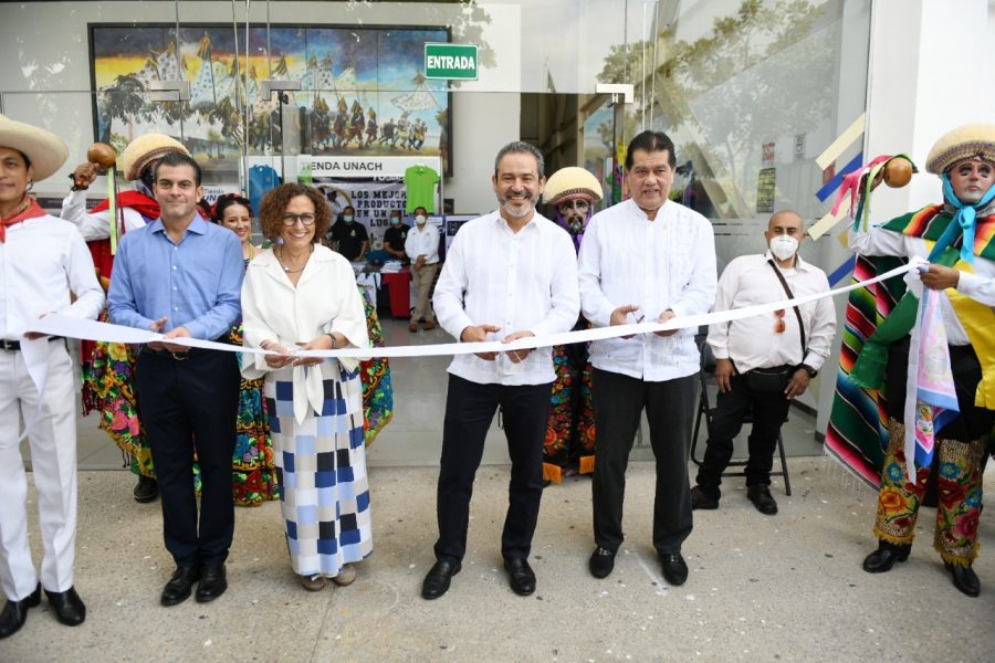 Inauguran las actividades de la 9a. Feria  Internacional del Libro UNACH