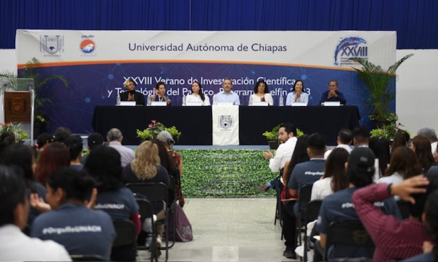 Entregan becas a 134  de estudiantes de la UNACH que participarán en el Verano de Investigación Científica y Tecnológica del Pacífico 2023