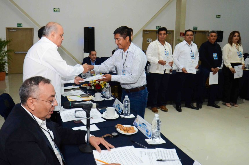 Aprueba el Consejo Universitario de la UNACH acuerdos para el desarrollo de la calidad de la oferta institucional