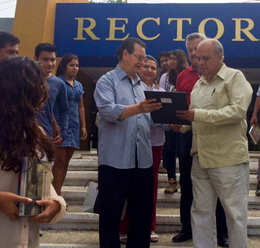Alumnos de la UNACH ganadores de Encuentro Nacional de Arte y Cultura se reúnen con el rector Carlos Eugenio Ruiz Hernández