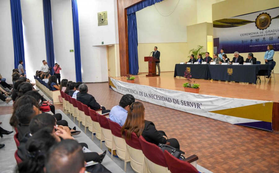 Celebra UNACH graduación de egresados del Sistema de Universidad Virtual