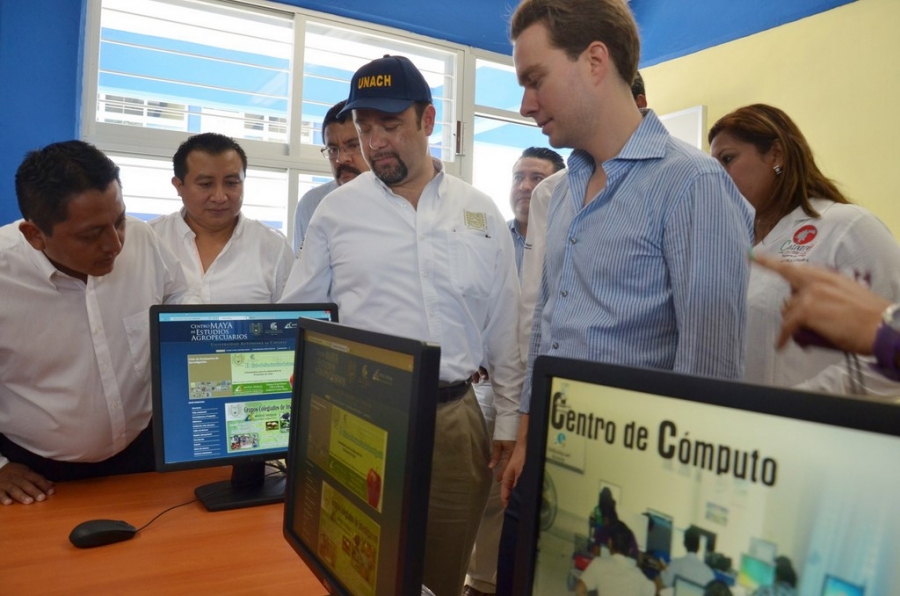 Reconoce UNACH apoyo del gobernador Manuel Velasco Coello para el crecimiento de su infraestructura y  servicios
