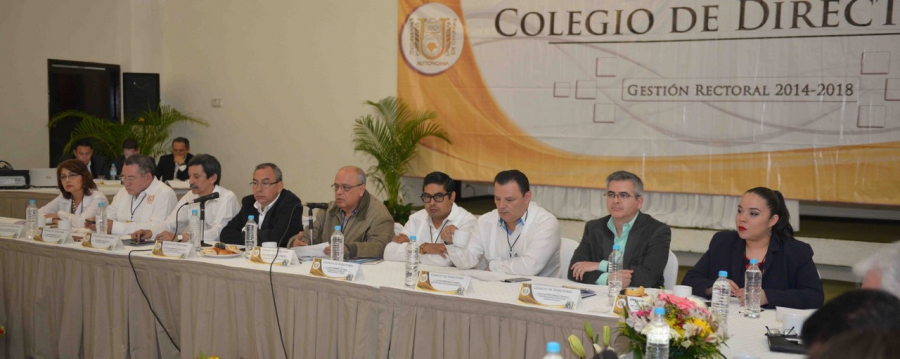Analiza Colegio de Directores de la UNACH  los avances en temas de  calidad, investigación, eficiencia terminal y educación continua