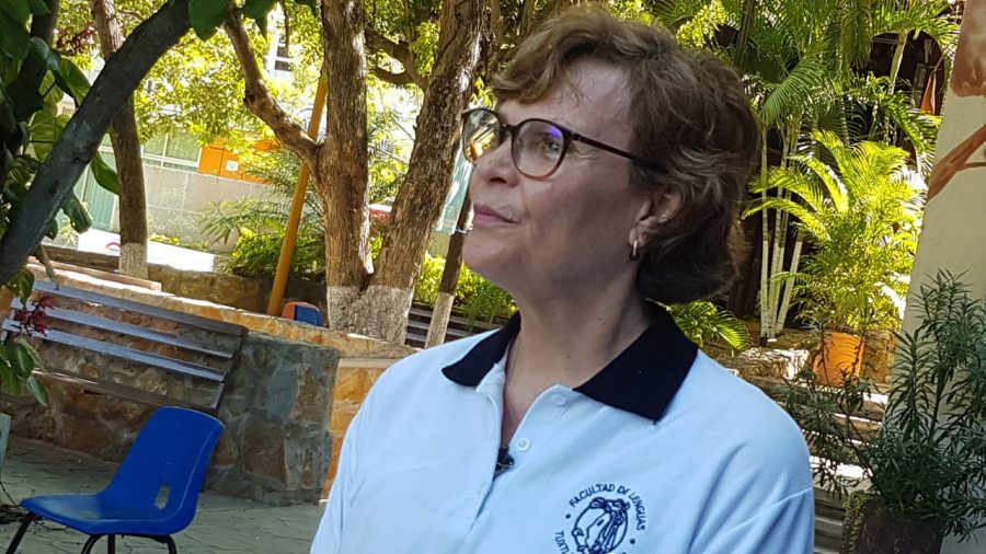 Concluyen estudiantes de la UNACH con éxito su Servicio Social en la enseñanza del inglés para personas ciegas y débiles visuales.