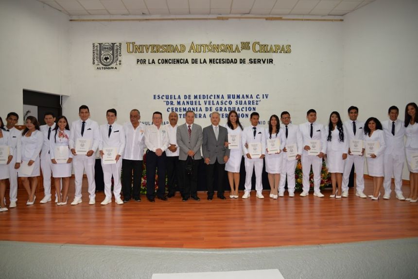En Tapachula Egresa primera generación de médicos cirujanos de la Escuela de Medicina Humana del Campus IV “Dr. Manuel Velasco Suárez”