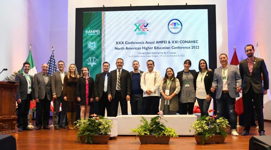 Clausuran actividades de la Conferencia Anual de la AMPEI y la CONAHEC celebradas en la UNACH