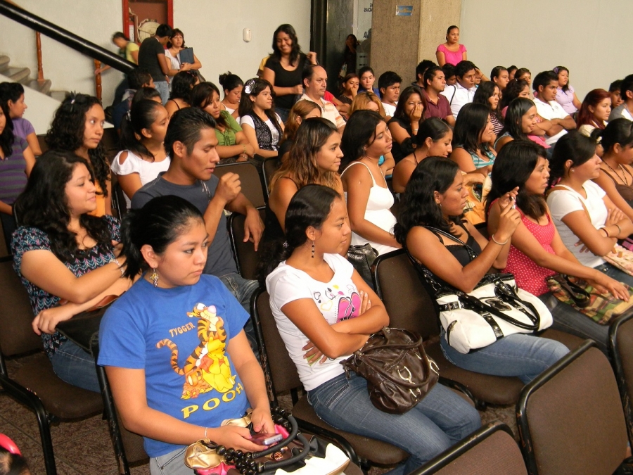 Organizan foro de información en la UNACH sobre perspectivas laborales del pedagogo 