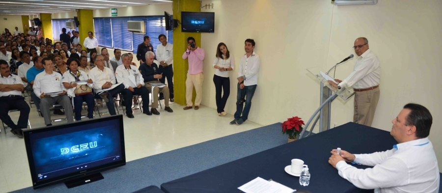 Entrega Secretaría de Salud Bandera Blanca y Certificación a Facultades  de la UNACH como “Escuelas Promotoras de la Salud”