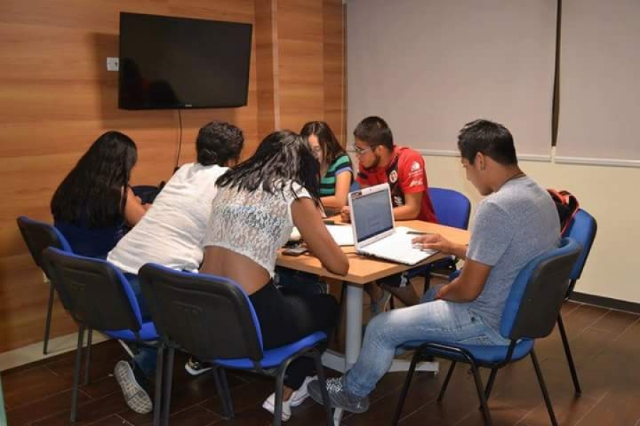 Ofrece  Biblioteca Central de la UNACH  servicio de 24 horas  durante el mes de mayo
