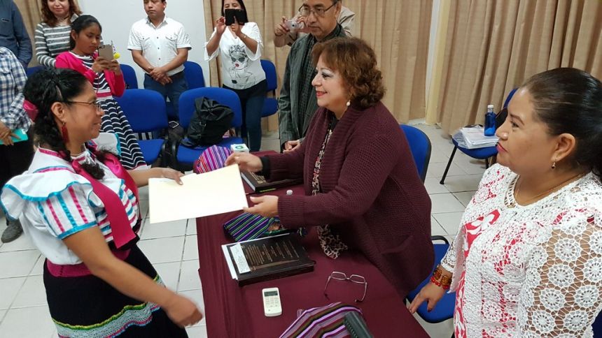 Concluye estudiante hablante de lengua tseltal la Maestría en Didáctica de las Lenguas ofertada por la UNACH