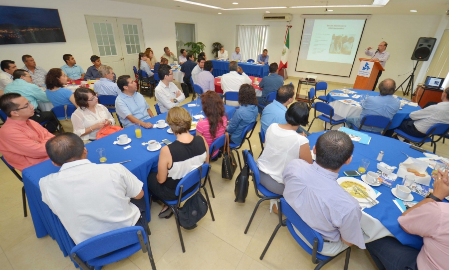 Expone rector de la UNACH logros académicos y de infraestructura en los últimos cuatro años