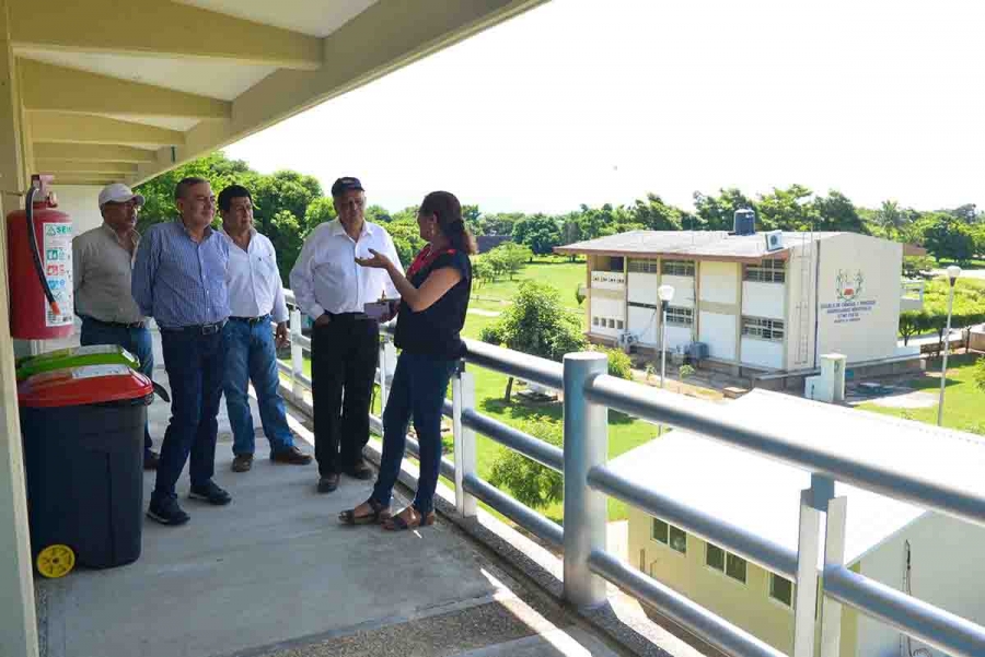 Continúa rector de la UNACH Carlos Eugenio Ruiz Hernández verificando las condiciones de la infraestructura de los Campus