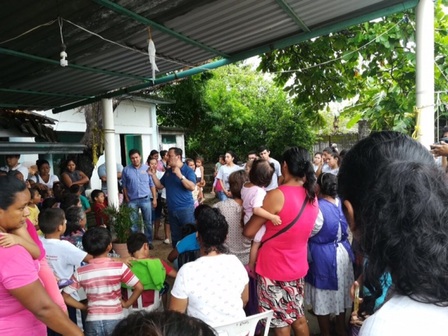 Entrega UNACH apoyos a los damnificados por el sismo en Tonalá