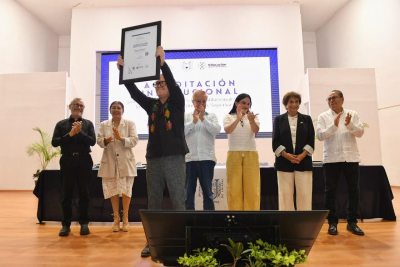 Recibe UNACH Acreditación Institucional de los CIEES