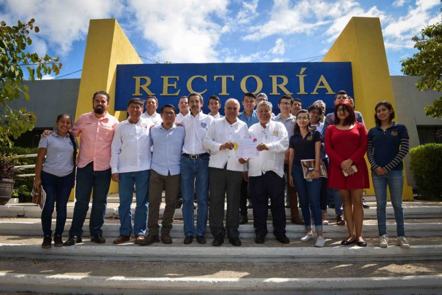 Docentes y alumnos de la UNACH fueron distinguidos por el Premio Obras Cemex 2017