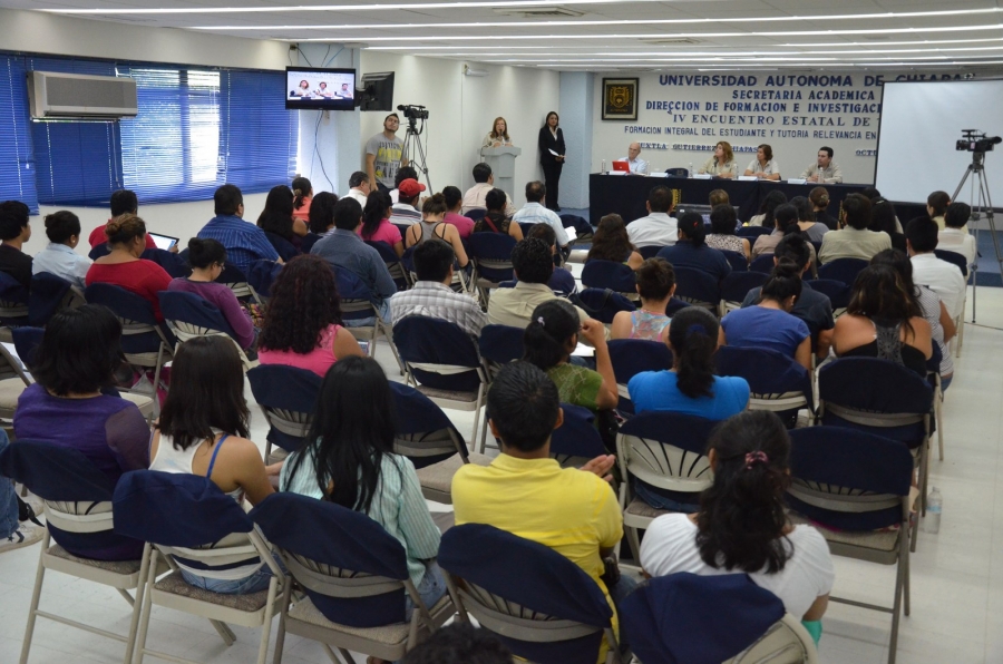 Reúne UNACH a investigadores nacionales, académicos y alumnos en el IV Encuentro Estatal de Tutoría