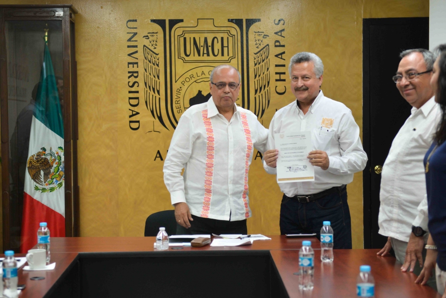 Designan a Jorge Rafael Alvarado Brindis como Director de Desarrollo Académico de la UNACH