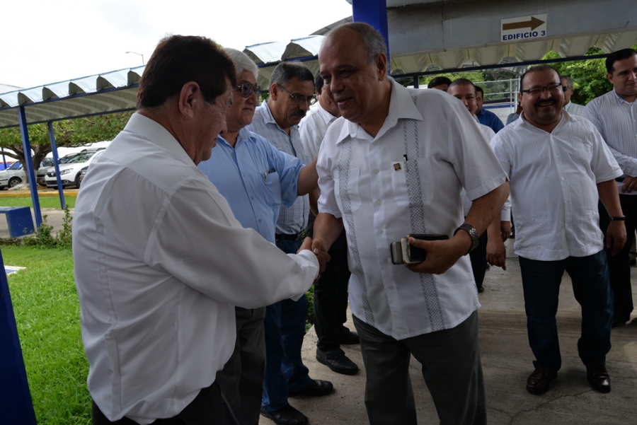 El rector de la UNACH, Carlos Eugenio Ruiz Hernández invita a fortalecer la calidad académica