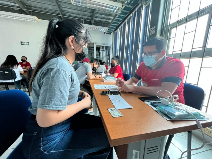 Entregó UNACH Tarjetas Universitarias Inteligentes en Tapachula