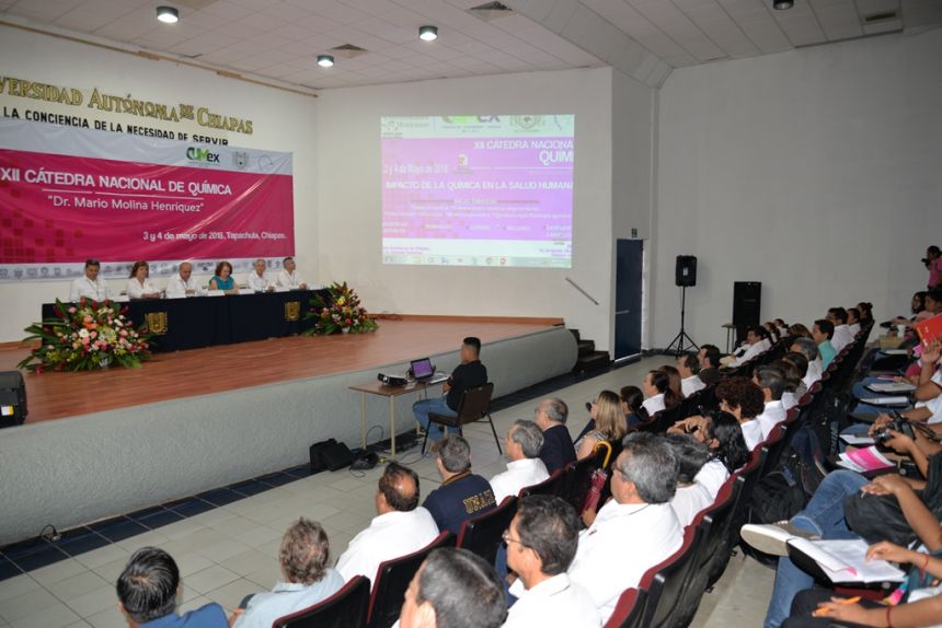 En el Campus IV UNACH sede de la XII Cátedra Nacional de Química “Dr. Mario Molina Henríquez”