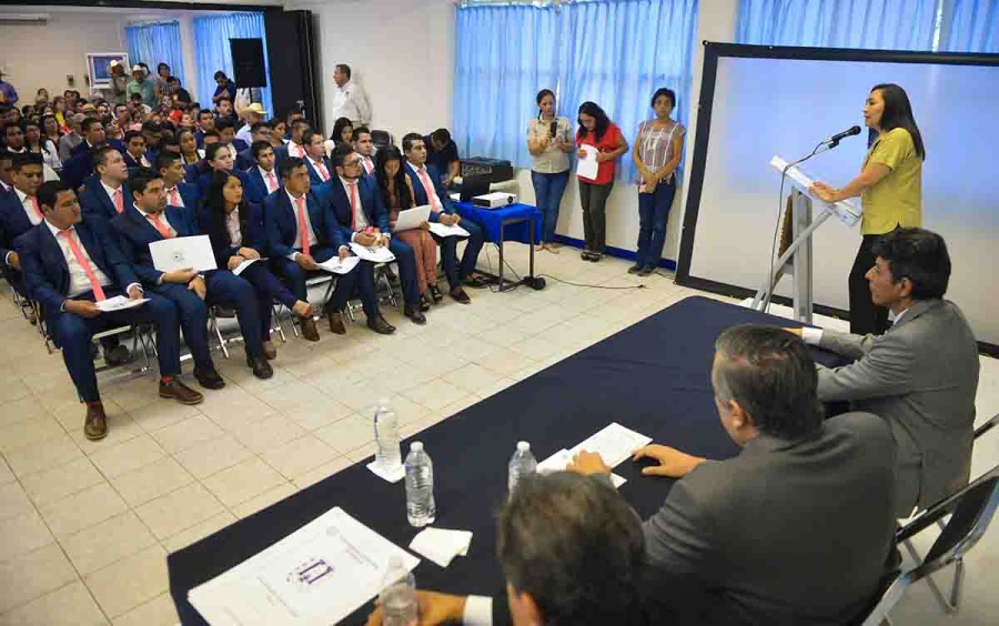 Forma UNACH a profesionales de la medicina veterinaria con valores éticos y conocimientos para el desarrollo del país