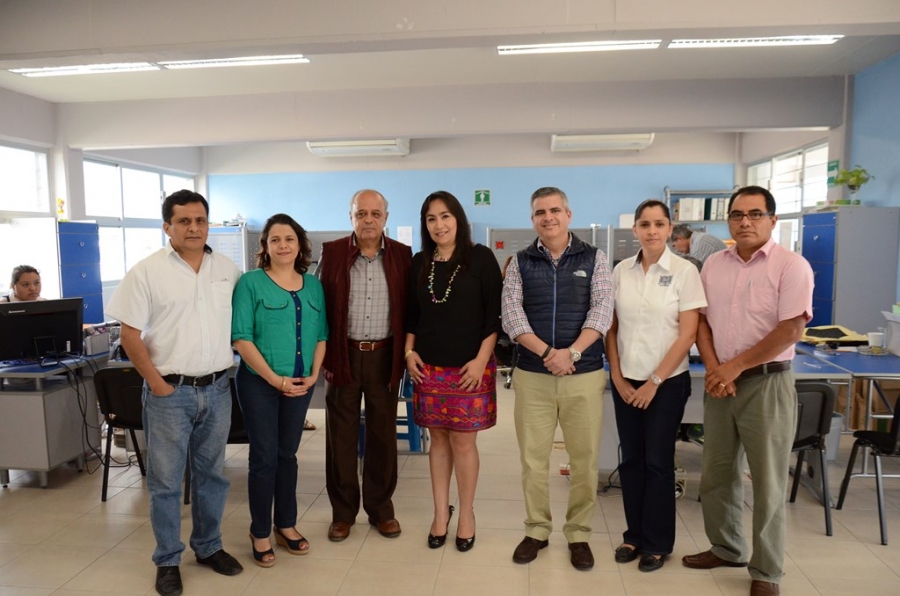 Exhorta rector de la UNACH, Carlos Eugenio Ruiz Hernández a otorgar servicios de calidad, con calidez