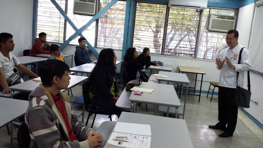 Conforma UNACH la primera generación de la Licenciatura en Ingeniería en Desarrollo y Tecnologías de Software