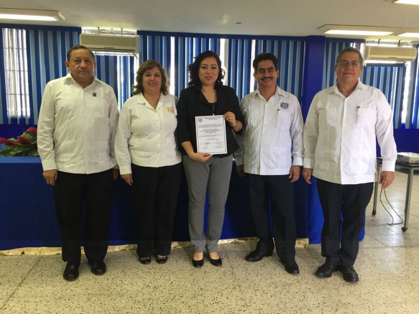 Designan en la UNACH a Urania Wade Aguilar como directora de la Escuela de Contaduría y Administración, Campus VII, Pichucalco