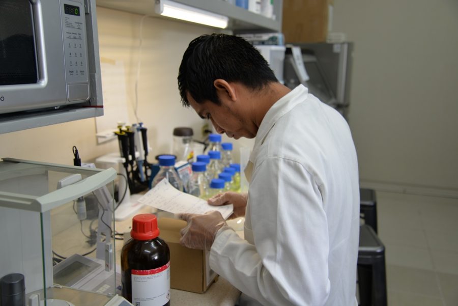 Forma UNACH a especialistas en Ciencias Biomédicas