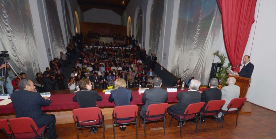 Egresa de la Facultad de Derecho de la UNACH segunda generación de Doctores en Derechos Humanos