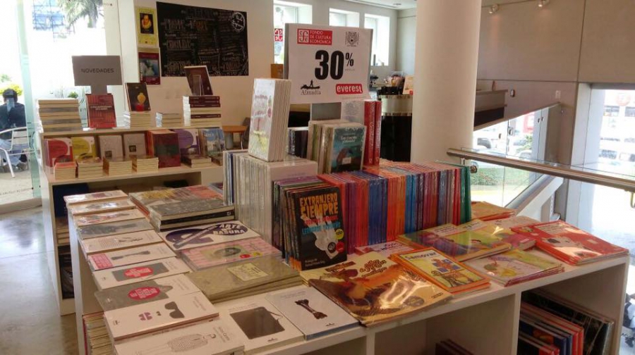 Oferta la Librería del FCE-UNACH “José Emilio Pacheco” importantes descuentos en el mes de noviembre
