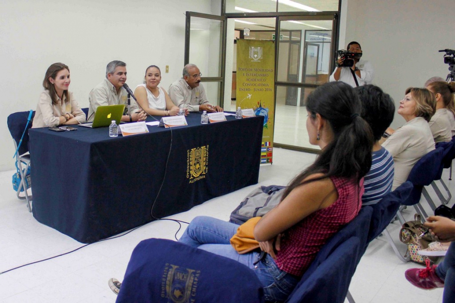 Convocan a estudiantes de la UNACH a integrarse a programas de movilidad