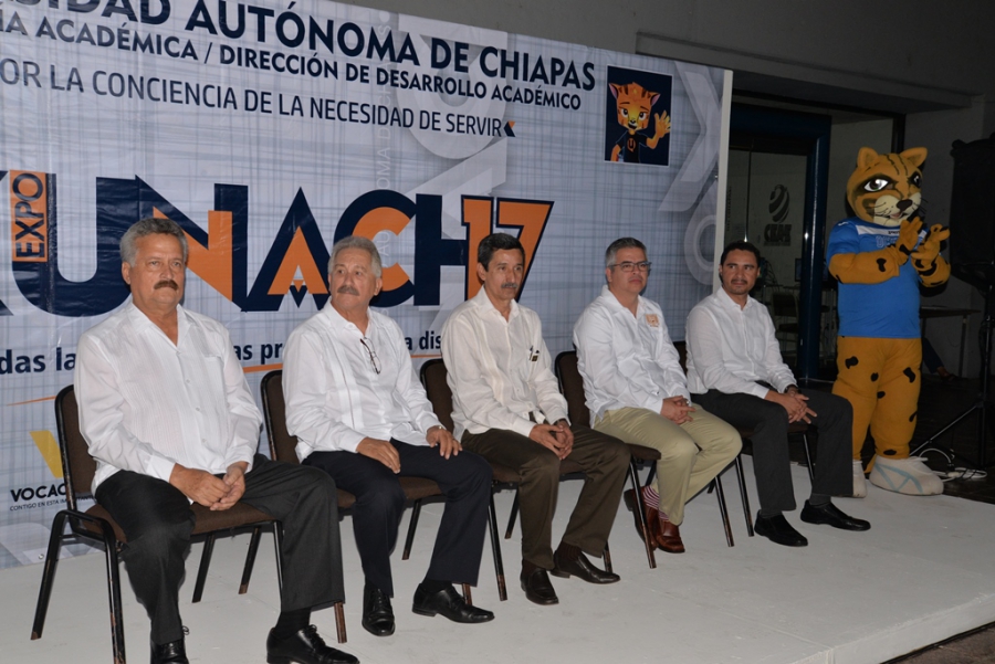 Se realizó con éxito la  EXPO UNACH 2017